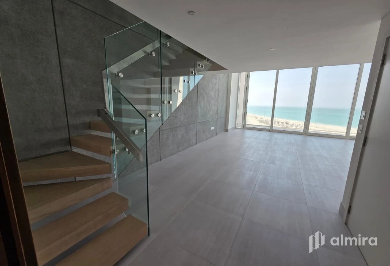 1BR Loft | Full Sea View | High Floor | Vacant