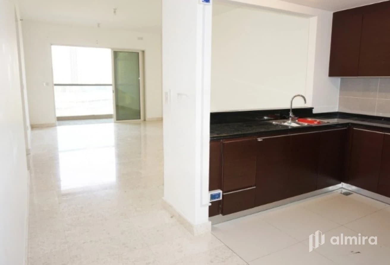 High Floor | Vacant | Prime Location