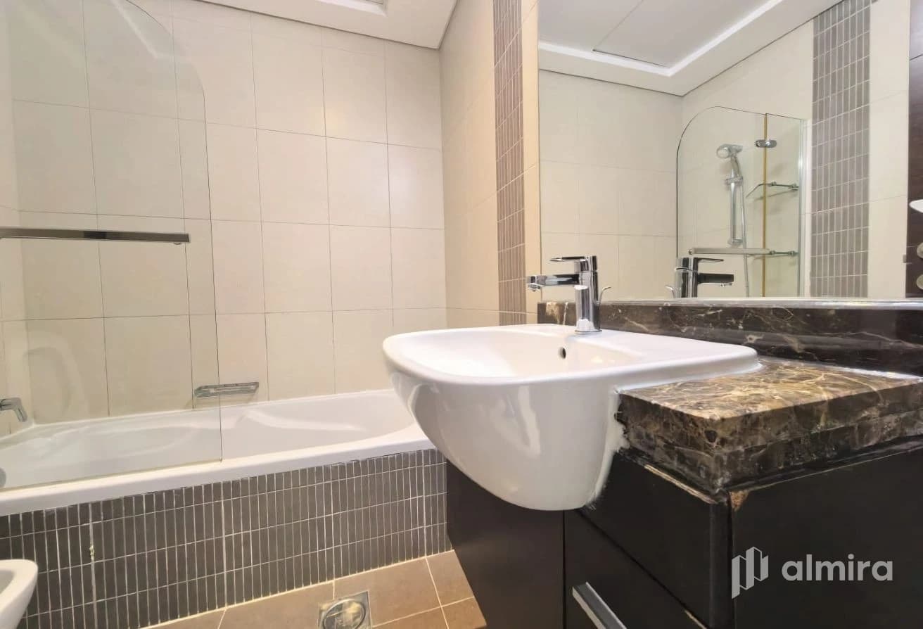 Highly Maintained | 1 Payment | Spacious Layout