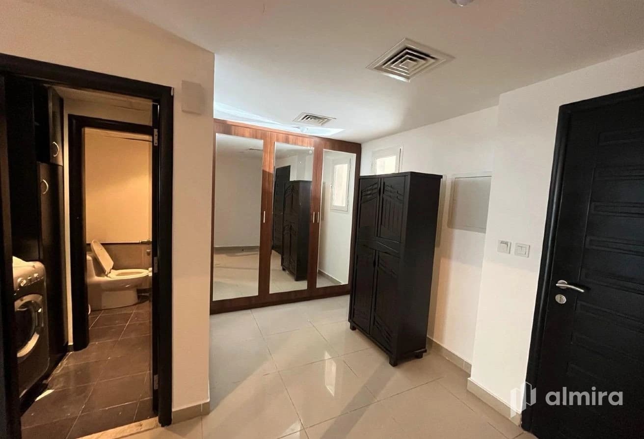 Single Row | Upgraded | Semi-Furnished