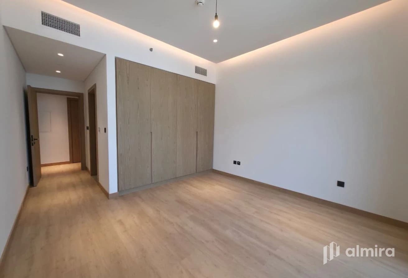 Corner 2BR+M | Exclusive Unit | Rented