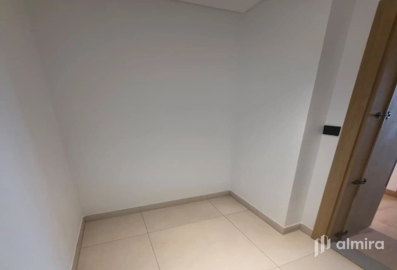 Corner 2BR+M | Exclusive Unit | Rented