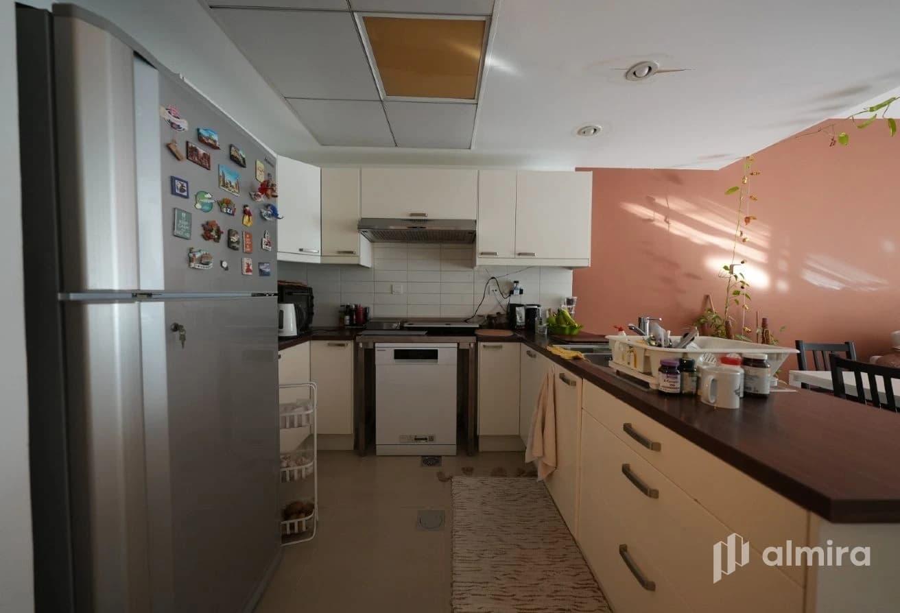 Single Row | Well Maintained | Sold as Unfurnished