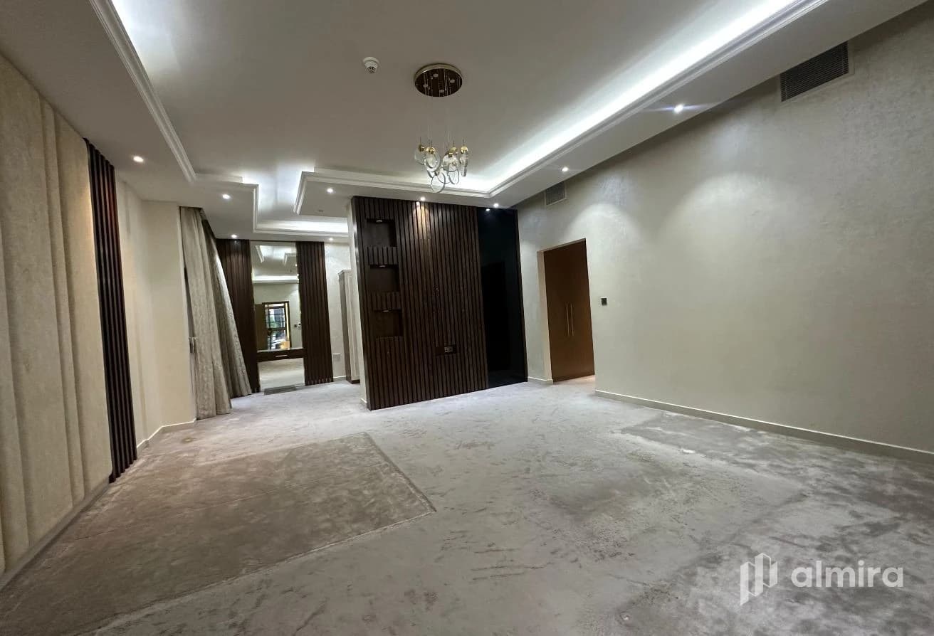 Move In Ready | Next To Corner | Luxury Living