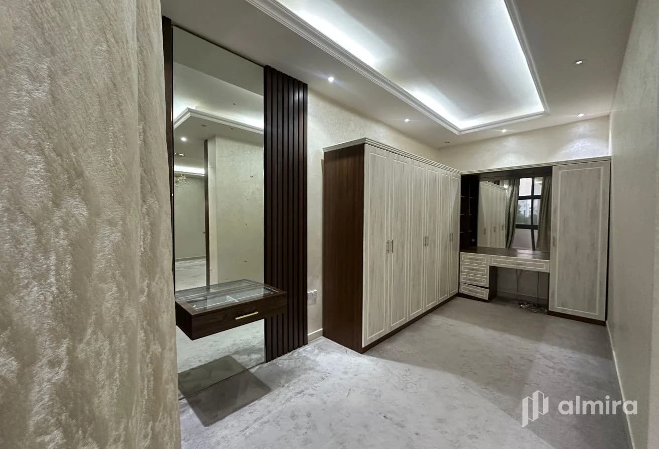 Move In Ready | Next To Corner | Luxury Living
