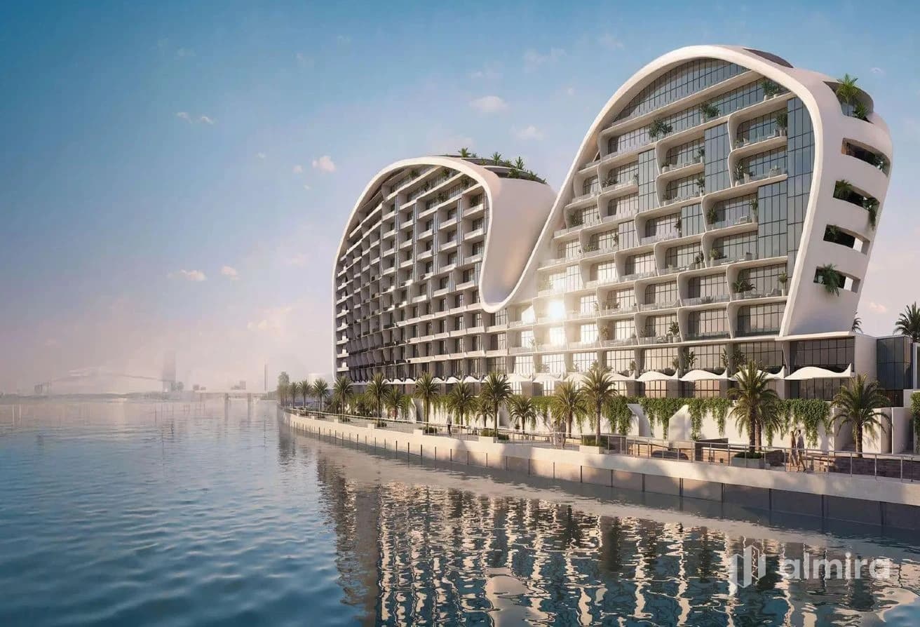 Full Canal View | Luxurious | Waterfront Living