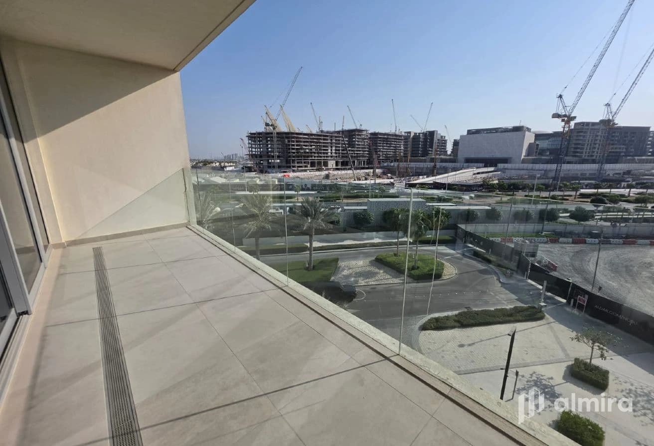 Simplex |Sea and Zayed Museum View| Semi Furnished