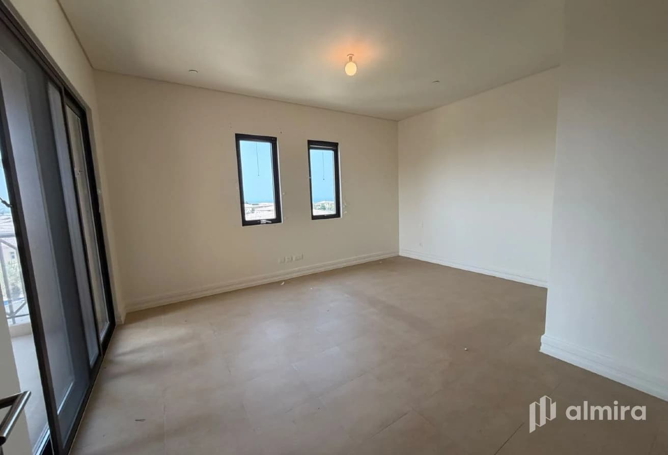 3BR+Maid | Corner Unit | Community View